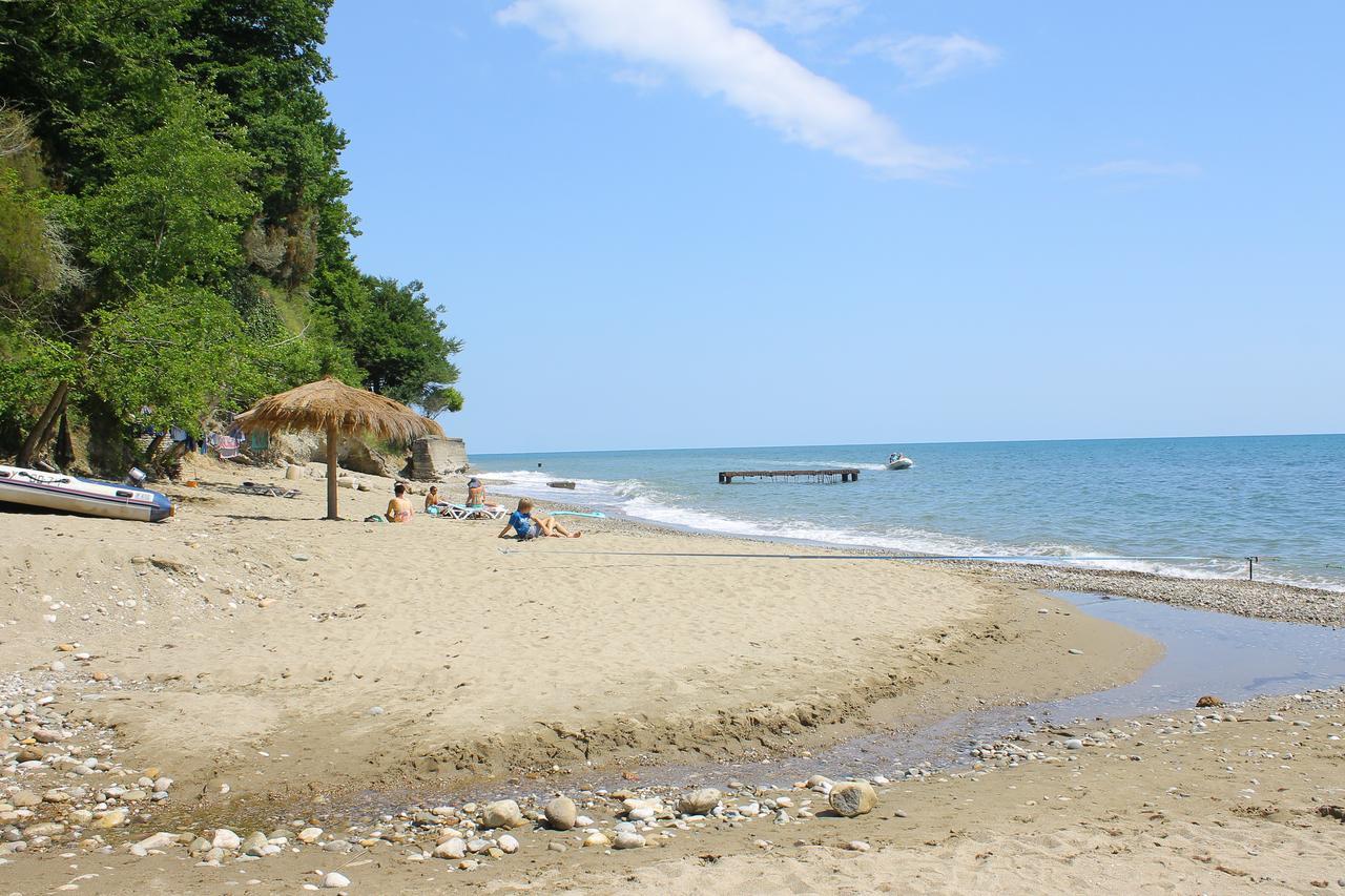 Shlypra Кемпинг Hotel Pitsoenda Buitenkant foto